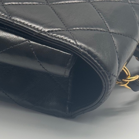 SOLD Chanel Jumbo Single Flap Shoulder Bag with Black Interior Series (96-97) - Picture 11 of 16